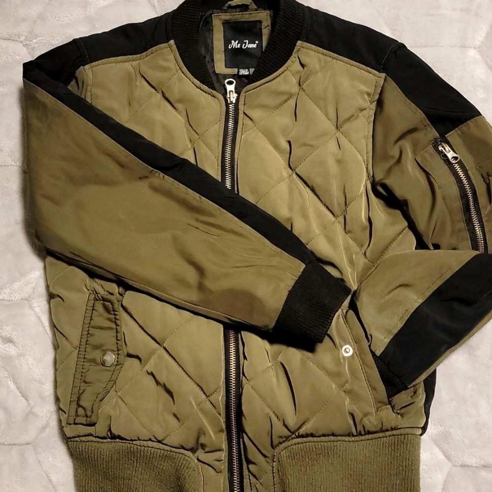 Bomber jacket